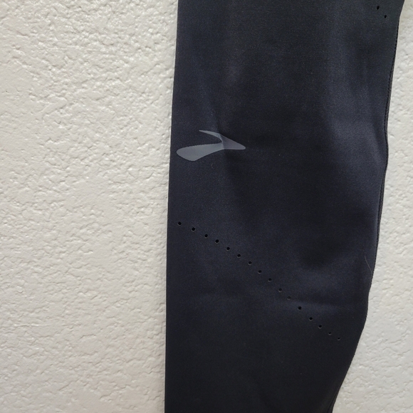 Brooks Womens Method 3/4 Tights Small Nwt Black - Picture 9 of 10